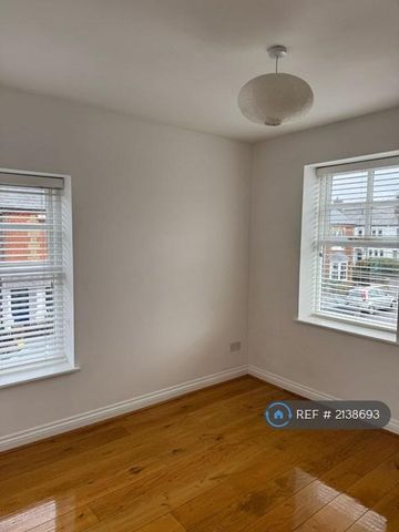 3 bedroom detached house to rent - Photo 5