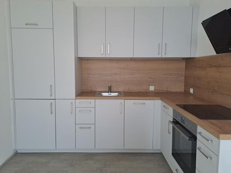 Urfahr Hauptstraße! Schöne 2 Zimmer-Wohnung mit Küche ohne Ablöse ! - Photo 5