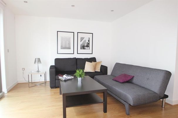 2 Bed Flat, Diprose Court, E3 - Photo 1