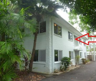 UNFURNISHED UNIT MINUTES TO THE BEACH - Photo 1