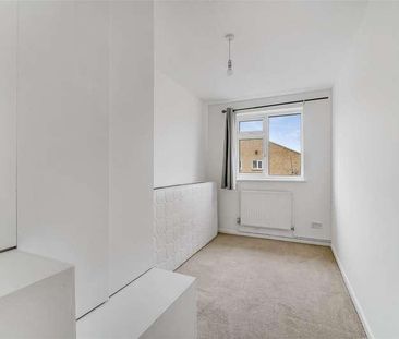 Brangwyn Crescent, Colliers Wood, SW19 - Photo 4