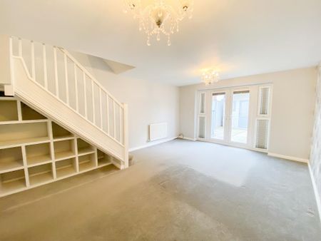 2 bedroom semi-detached house to rent - Photo 4