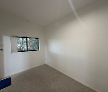 21a Lawarra Street, Port Kembla - Photo 2