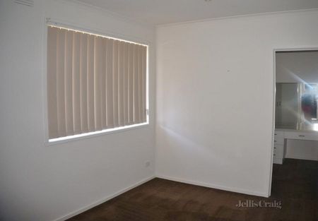 2/58 Rennie Street, Coburg - Photo 2