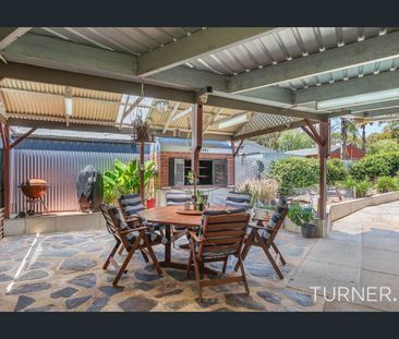 Delightful Four Bedroom Family Home - Photo 1