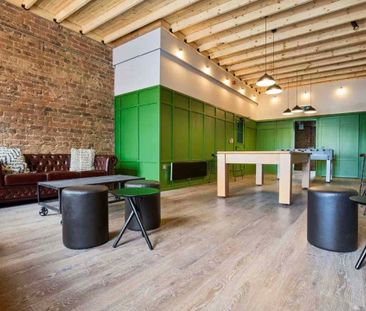 Premium En Suite City View - Photo 1