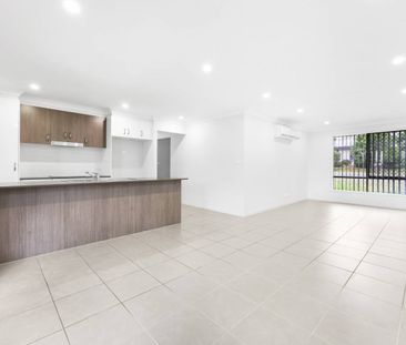 DUPLEX IN OXLEY VALE - Photo 4