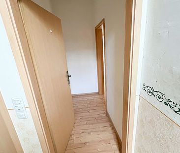 Gemütliche 3-Raum-Dachgeschosswohnung in Sehmatal-Cranzahl! - Photo 2