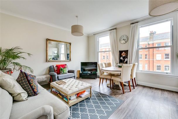 2 bedroom flat to rent - Photo 1