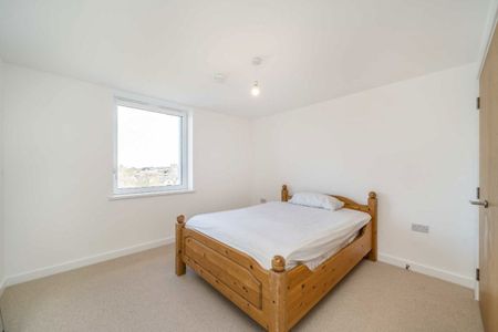 Clarence Avenue, SW4, London - Photo 2