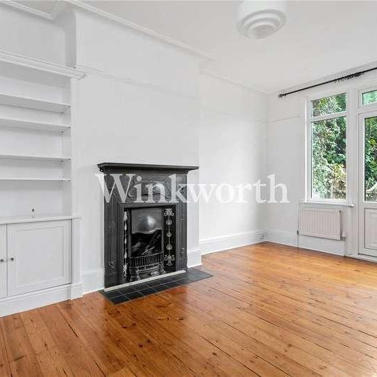 Doveridge Gardens, London, N13 - Photo 1