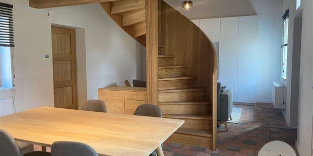 Eengezinswoning te huur in Sint-Truiden voor € 930 met 1 slaapkamer - Foto 1