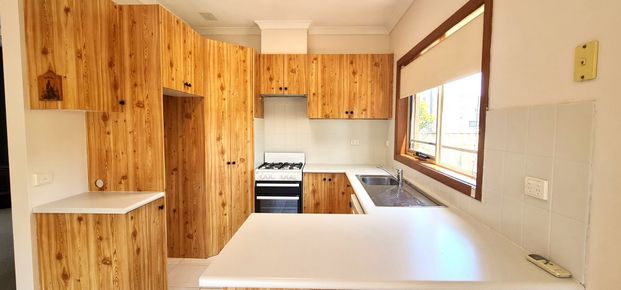 1/302 Bellerine Street, South Geelong - Photo 1