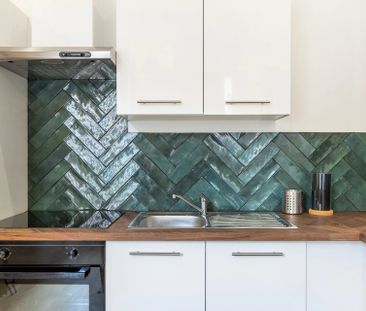 Location Appartement 3 pièces 55m² MARSEILLE 2ème - Photo 1