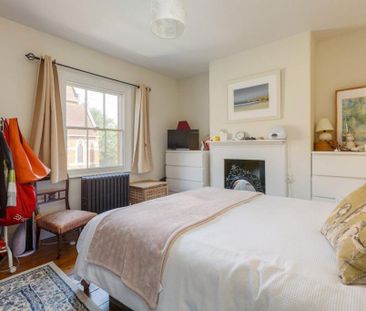 2 bedroom terraced house to rent - Photo 4