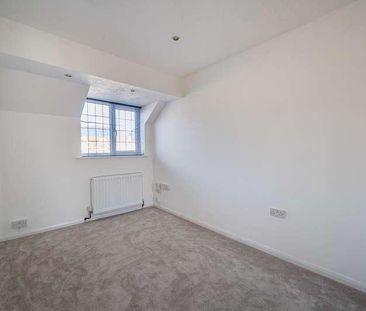 Fair Ridge, High Wycombe, HP11 - Photo 2