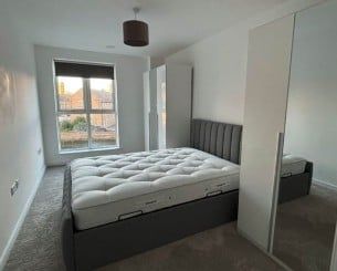 2 Bed Flat, London, IG11 - Photo 2