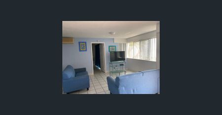 Water front apartment with great views to Fraser Island Perfect for Whale watching - Photo 2