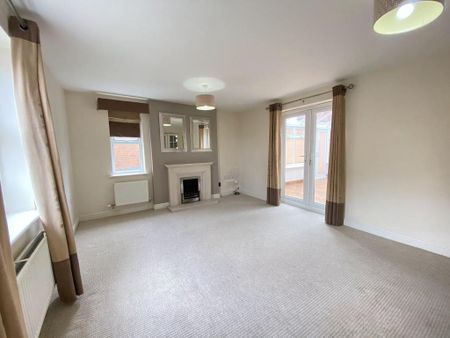 4 bedroom detached house to rent - Photo 2