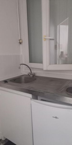 Location Appartement 1 pièce 16m² BORDEAUX 33000 - Photo 1