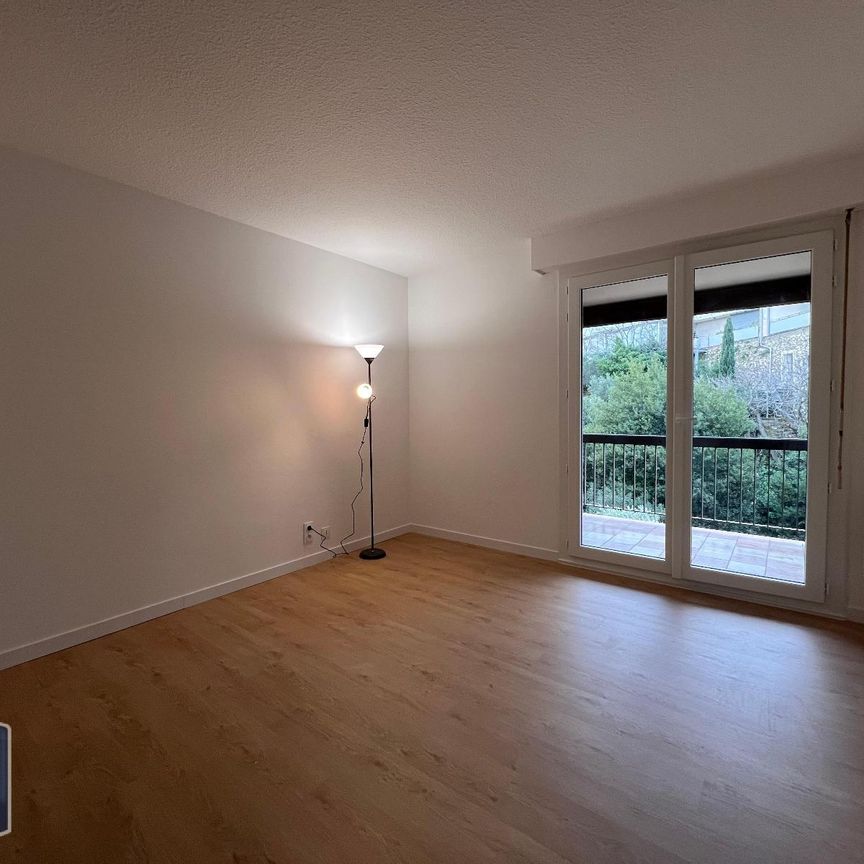Location Appartement 2 pièces 62m² VILLENEUVE LES AVIGNON 30400 - Photo 1