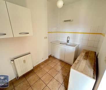 Location Appartement 2 pièces 43m² CHATEAUROUX 36000 - Photo 3