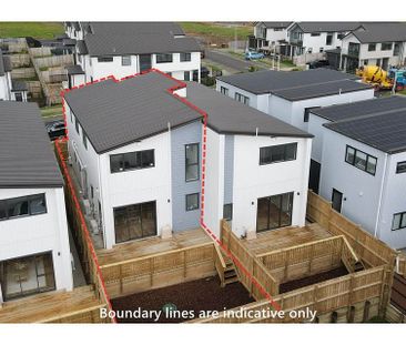 5 bedrooms+3.5 Bathrooms in Flat Bush - Photo 2