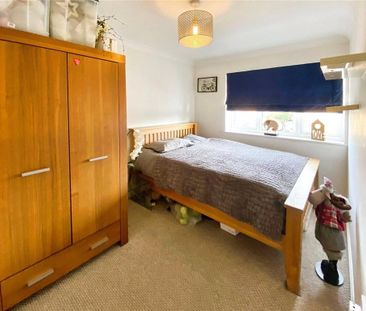 4 bedroom terraced house to rent - Photo 3