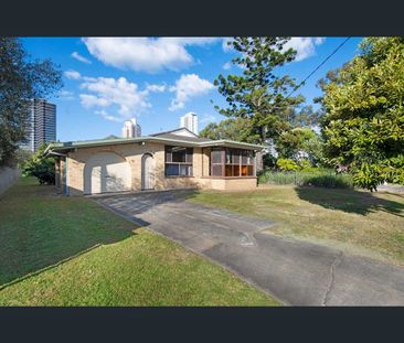 48 Karina Crescent, Broadbeach Waters, Qld 4218 - Photo 6