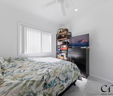 3A Bird Place, St Helens Park NSW 2560 - House For Rent | Domain - Photo 2