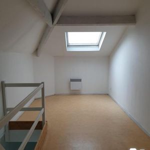 PROVIN, centre-ville, T2 duplex à 515 euros - Photo 2