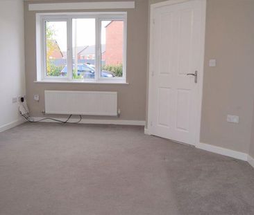 3 bedroom semi-detached house to rent - Photo 5