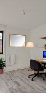 T3 - AVENUE DE VILLARS TERRASSE GARAGE ET CAVE - Photo 4