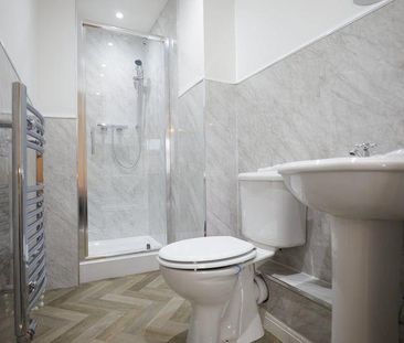 1 bedroom in a house share to rent - Photo 6