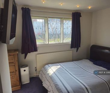 1 bedroom in a house share to rent - Photo 5