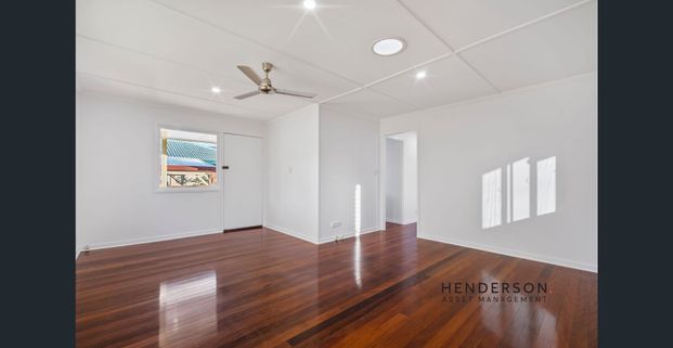 SPACIOUS 3-BEDROOM HOME ON LARGE BLOCK - Photo 1