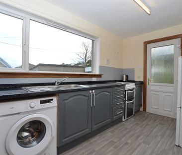 4 bedroom semi-detached house to rent - Photo 6