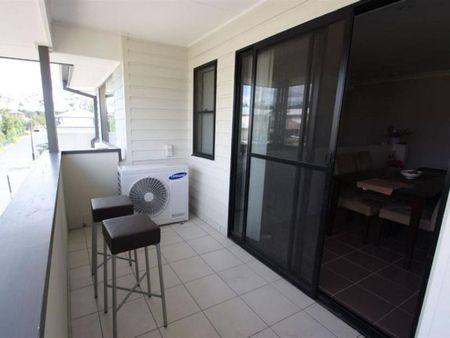 Charming Townhome in Coomera – Your Dream Awaits! - Photo 2