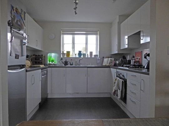 2 bedroom apartment to rent - Photo 1