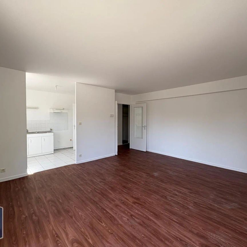 Appartement à louer 3 pièces 64.84m² - Photo 1