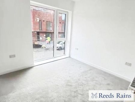 3 bedroom terraced house to rent - Photo 2