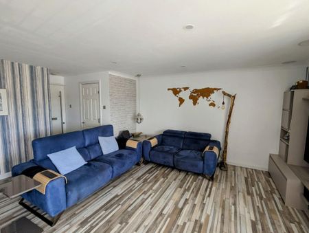 2 bedroom duplex to rent - Photo 3