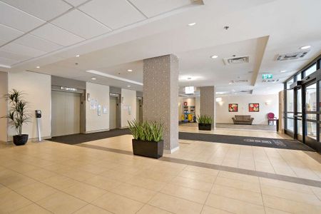 5740 Cavendish Boulevard, Côte Saint-Luc, QC - Photo 5