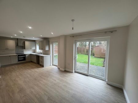 Detached house to rent on - Photo 5