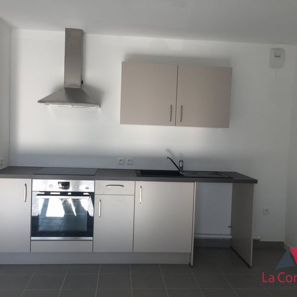 Location Appartement 3 pièces 61m² MARSEILLE 11ème - Photo 1
