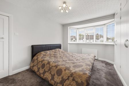 3 bedroom semi-detached house to rent - Photo 4