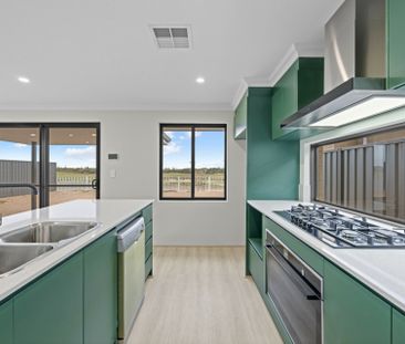 Modern Coastal Living with Golf Course Views - Photo 3