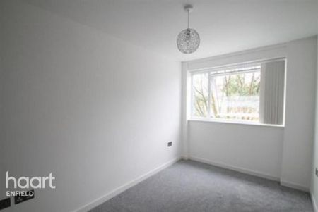 3 bedroom apartment to rent - Photo 2