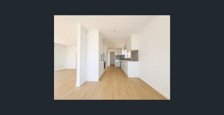 Beautifully Renovated Home in Dandenong North - Photo 4