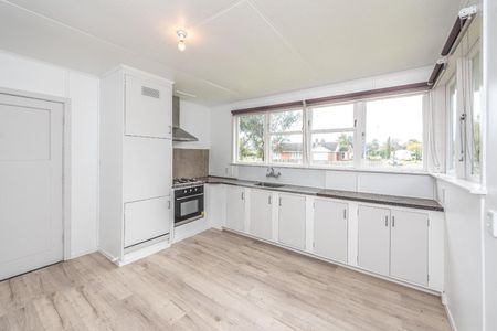 Three bedroom Aramoho home - Photo 4